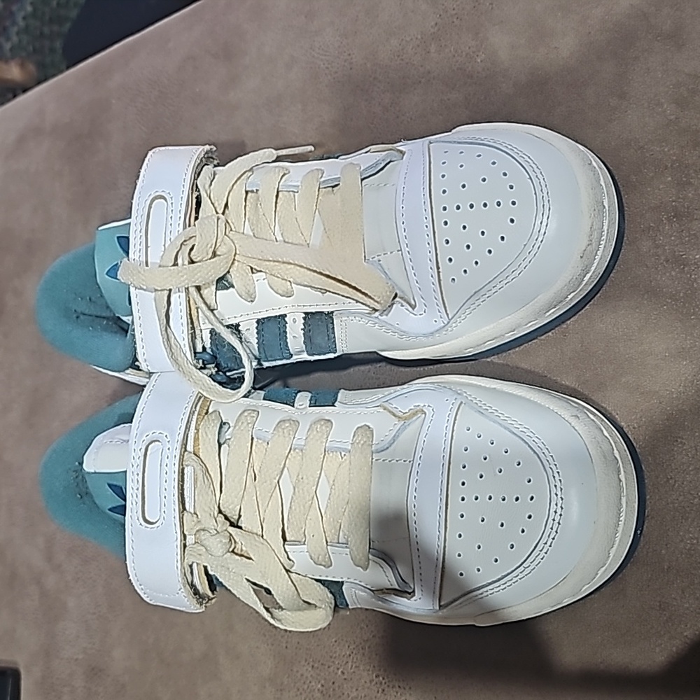 Adidas (Forum 84 low)